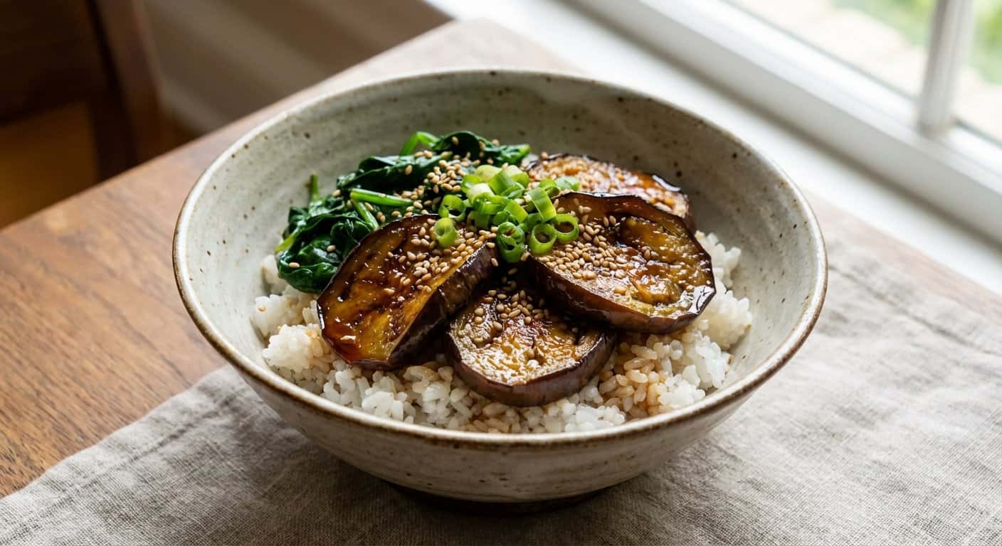 Donburi de Berenjena Ponzu con Espinacas